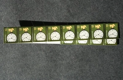 American Clock coil strip (folded) of 25, MNH, USPS, 2006, Scott 3762 - Image 1 of 4