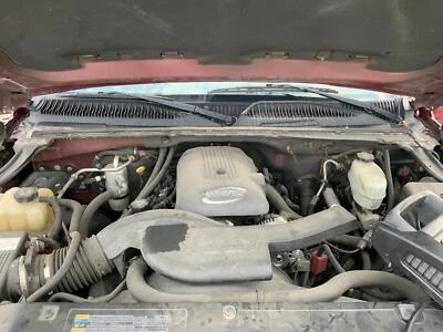 Used Engine Complete Assembly fits: 2004 Chevrolet Avalanche 1500 5.3L VIN T 8th - Image 1 of 4