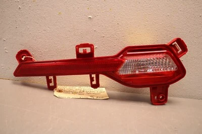 2020 2021 2022 HYUNDAI SONATA LEFT SIDE REAR BUMPER LOWER REFLECTOR - Image 1 of 4