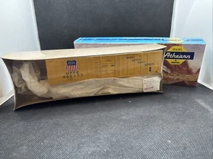 HO Athearn Blue Box 5467 57' Mechanical Reefer Union Pacific UPFE 460135 built - Picture 1 of 13