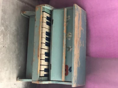 Piano ancien miniature en bois bon état  - Photo 1/4