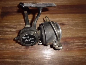 Vintage ZEBCO Surflite 860 Spinning Reel made in USA - Picture 1 of 6