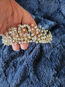 Amanda Wyatt Tiara - Picture 1 of 5