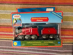 Curva de aprendizaje de madera/diecast Thomas Train ¡James a batería! Nuevo - Imagen 1 de 2