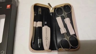 Zwilling Maniküre-Set 5-teilig Leder Rosa  Nagelschere/ Pinzette/ Nagelfeile NEU - Bild 1 von 4