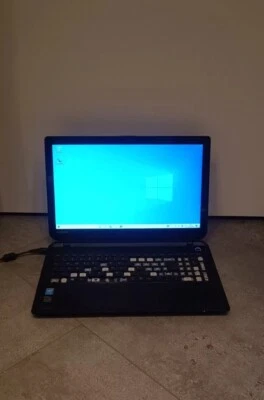 Toshiba Satellite C50t-b-110 - Intel Pentium - 1TB HDD Windows 10 Notebook - Bild 1 von 4