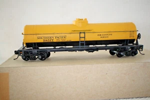 Athearn Ho Scale Southern Pacific #1575 Benzintanker - Bild 1 von 7