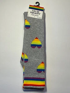 NUEVOS CALCETINES DE TUBO True Equality para hombre calcetines arco iris corazón orgullo regalo 6-12 - Imagen 1 de 1
