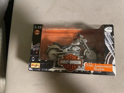 Harley-Davidson Heritage Springer Maisto serie 3 diecast FLSTS 1:18 Foto 1 de 4