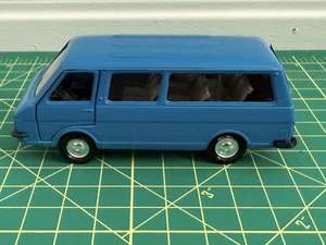 1:43 RAF 2203 USSR CCCP GAZ VAZ UAZ ZIL VOLGA LADA - Picture 1 of 7