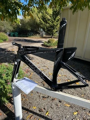 Trek Speed Concept 7.0 Carbon Aero TT Time Trial Frame 700c Size Small 51 Cosmic - Image 1 of 4