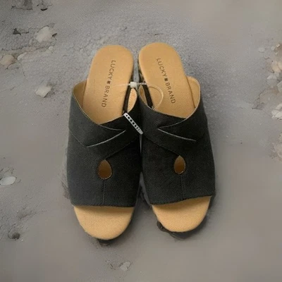 NWT LUCKY BRAND BLACK PLATFORM SANDALS 7.5M - Image 1 of 4