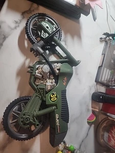 Vintage GI Joe Strike Cycle for 12" Figur Hall of Fame 1994 UNVOLLSTÄNDIG - Bild 1 von 5