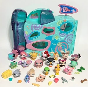 Littlest Pet Shop Playful Paws Pet Daycare Playset With 20 Pets & Accessories  - Picture 1 of 8