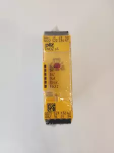 pilz PNOZ s7 pi safety relay 29200041 - Picture 1 of 6