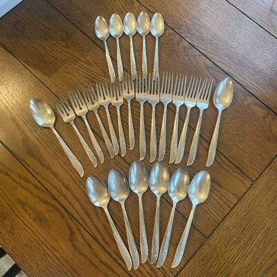 VTG Oneida 1881 Rogers Lilac Time Silver Plate Flatware 25 Pieces. - Image 1 of 4