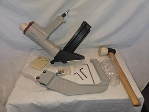 CENTRAL PNEUMATIC 2 IN 1 FLOORING NAILER Item (89586) - Picture 1 of 8