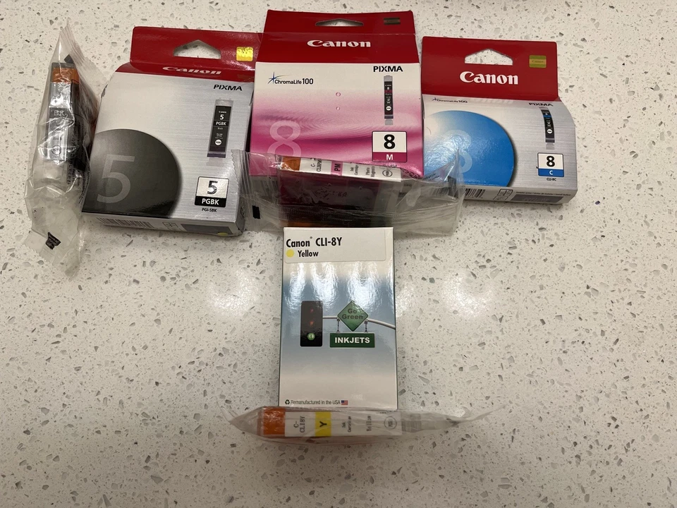 Lote de 7 cartuchos Canon, CLI-8BK, CLI-8Y, CLI-8M, CLI-8C, 5-PGBK sellados Foto 1 de 2