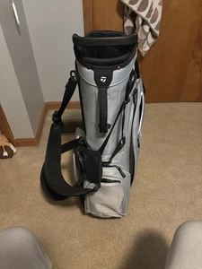 Taylormade Golf 2024 Gray Classic Stand Golf Bag - Picture 1 of 5