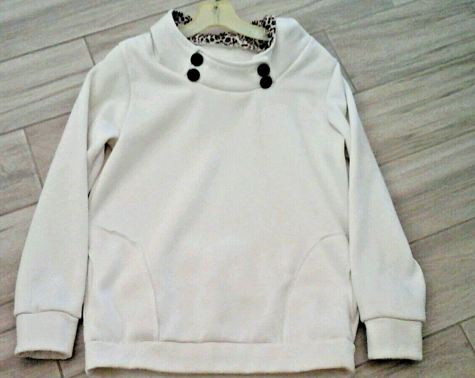 Sudadera con capucha forrada de terciopelo marfil manga larga.   Talla M Foto 1 de 2
