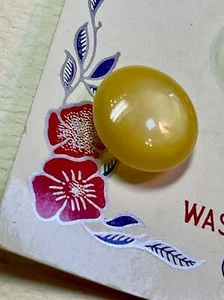 5 bottoni in plastica gialli anni 60 vintage | stile gambo | misura 22/0,55" | nuovi old stoc - Foto 1 di 4