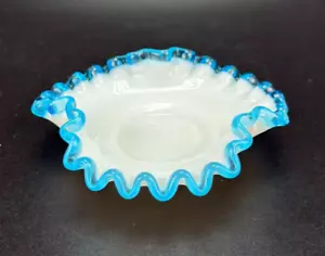 VTG Fenton Aqua Crest Glass Bon Bon Candy Dish Ruffled Edge Glass Decor GLOWS - Picture 1 of 11