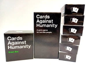 Cards Against Humanity UK Spiel mit Erweiterungen 1 bis 6 und grüner Box - Bild 1 von 7