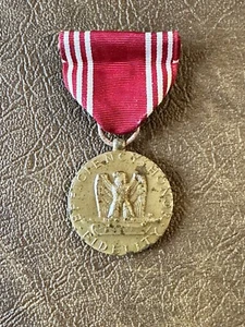 US Army WWII Good Conduct Medal Honor Fidelity Efficiency Original - Picture 1 of 2
