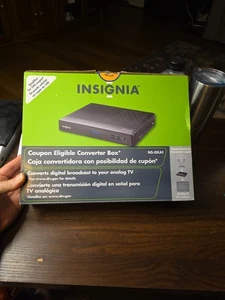 INSIGNIA NS-DXA1-APT  DIGITAL TO ANALOG CONVERTER BOX W/REMOTE SEE DESC OPEN BOX - Picture 1 of 24