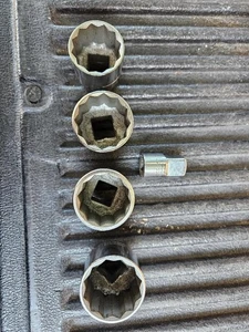 4 "USED" Craftsman Sockets 3/4" Drive 12 Point. 1 5/16 to 1 1/2+ 3/4-1/2 adapter - Picture 1 of 4
