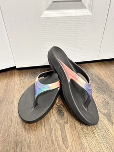 Oofos Women's OOlala Sandal Size 9 Recovery Thong Slide Calypso Black Shoe - Picture 1 of 8
