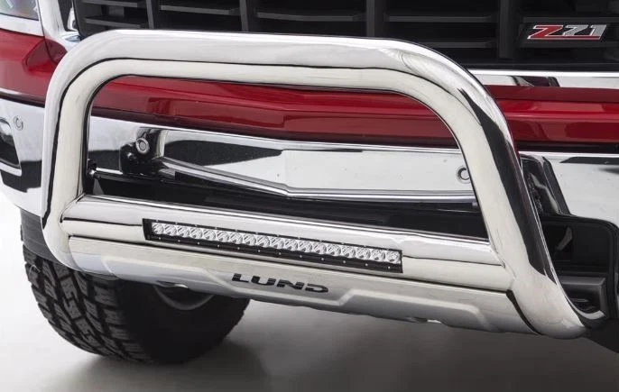 NUEVO Lund Bull Bar con barra de luz LED 27021206 Ford F-150 Styleside 2004-2018 Foto 1 de 4