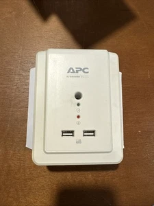 APC Surge Protector Wall Outlet Plug, With USB Ports, 6 Outlets - Used - Photo 1/3