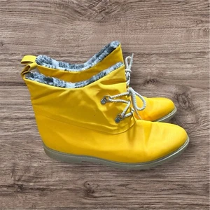 Cougar Shoes Waterproof Rain/snow Boots Lifestyle For Women Size 10 - Picture 1 of 17