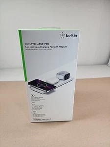 Belkin - MagSafe 3-in-1 Wireless Charging Pad - Fast Wireless Charging for Apple - Picture 1 of 9