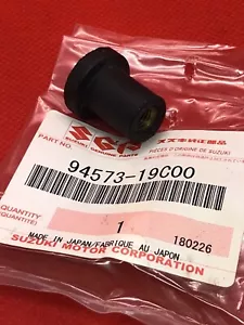 GSX750F GSX600F Nuevo Genuino SUZUKI Carenado Cubierta Goma Montaje Tuerca 94573-19C00 - Imagen 1 de 12