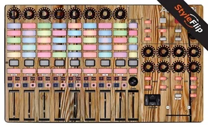 Akai APC 40 MK2 | Madera 4 | Calcomanía protectora | StyleFlip Skins - Imagen 1 de 1