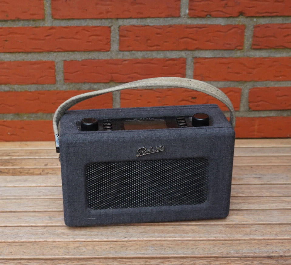 Roberts Revival iStream Internetradio DAB+ FM Streaming im Retro Design - Bild 1 von 4