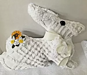 Almohada decorativa artesanal de chenilla conejo de Pascua 15x12 blanca con rosetas de seda - Imagen 1 de 6