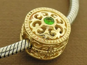 Bd052 Large 9ct Solid Gold Natural Tsavorite / Green Garnet Bead Fleur-de-Lis - Picture 1 of 4