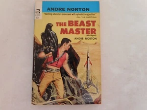 The Beast Master, Ace Books c. 1959 Andre Norton, paperback, Ace G-690, abridged - Imagen 1 de 9
