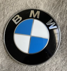 09-15 BMW E90 E91 E92 335d Rear Trunk Lid Emblem Logo Badge OEM 8132375 - Picture 1 of 2