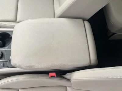 (LID ARMREST ONLY) Console Front Floor 1 Usb Port Fits 18-19 ATLAS 198925 Foto 1 de 4