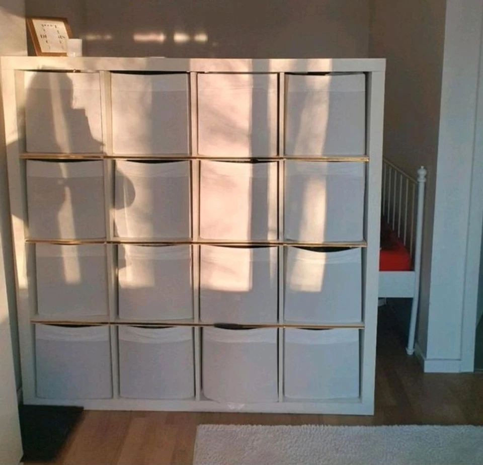 IKEA Kallax Regal - Weiß, 147 x 147cm (302.758.61) - Bild 1 von 1