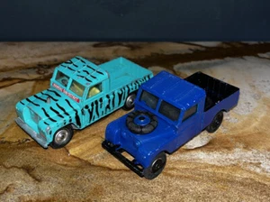 Lot 2 Vintage CORGI TOYS #438 Land Rover 109 WB Daktari /Blue 109 WB - Picture 1 of 10