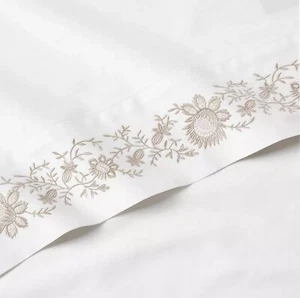 Ralph Lauren Eloise Embroidered Organic Cotton Sateen 624TC King Flat Sheet $315 - Picture 1 of 7