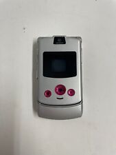 Motorola RAZR V3 Razor Flip Cell Phone Silver UNTESTED