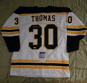Maglia personalizzata TIM THOMAS firmata NHL Boston Bruins auto testimoniata JSA COA BELLA! - Foto 1 di 3