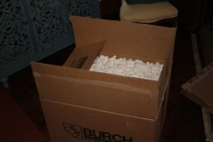Biodegradable Packing Peanuts Shipping Loose 2.4 cubic ft 19x18x23.5 in box full - Picture 1 of 3