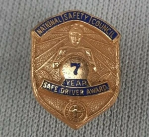 Pin Premio al Conductor Seguro de 7 Años del Consejo Nacional de Seguridad con Tornillo Back - Imagen 1 de 3
